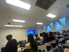 -金夫人化妆摄影职业培训学校