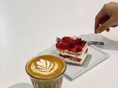 草莓糖澳白-1/4 ONE QUARTER COFFEE LAB(朝阳大悦城店)