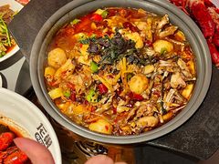 -龙巢盱眙龙虾·牛蛙·烧烤宵夜(八卦岭店)