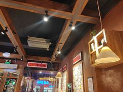 -巴卤社老火锅(财富店)