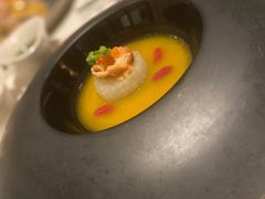 珍珠贝肉炖走地鸡汤-广州富力丽思卡尔顿酒店·丽轩·粤菜