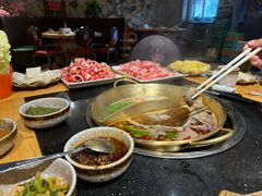 -顶顶汤火牛排火锅·经典铜锅涮肉