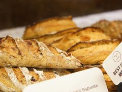 蔓越莓核桃法棍-WHEAT&BAKER-麥(凯德来福士店)