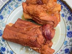 酱骨棒-东北哈尔滨酱骨头馆房掌柜铁锅炖