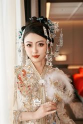 点击看大图 -艾拉·女王婚纱礼服馆
