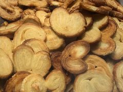 蝴蝶酥-上海哈尔滨食品厂(淮海中路店)