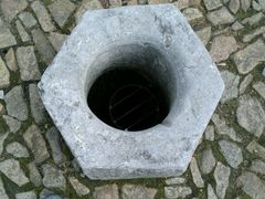 -上海市龙华烈士陵园