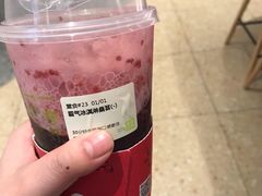 -奈雪的茶(湖滨银泰in77C区PRO店)