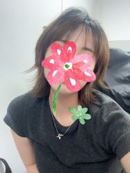 -韩国李知恩形象设计