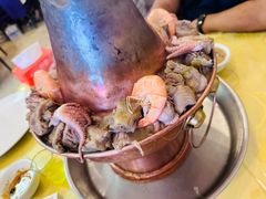 -鑫渔港海鲜本地菜·山海关浑锅(东戴河店)