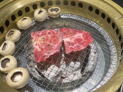 -山川小町·极番烧肉(新地假日广场店)