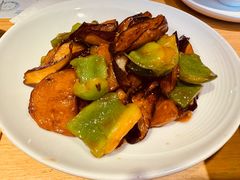 -关东小磨东北菜(上海长风大悦城店)