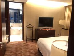 -上海龙之梦万丽酒店