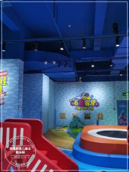 -咘隆家族儿童乐园(凯旋广场店)