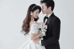 -二十一世纪婚纱摄影(省府前街店)