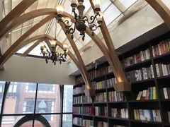 -钟书阁(松江泰晤士小镇店)