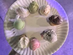 -席娜卡琳火车铁道夜市