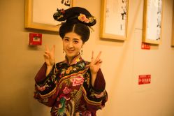 -盘子女人坊古装写真摄影(厦门总店)