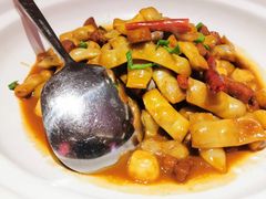 -鸽子侯·家宴·平价海鲜(市图书馆店)