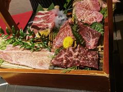 -山川小町·极番烧肉(新地假日广场店)