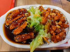 宫保鸡丁拼秘汁鸡排盖饭-和合谷(新街口店)