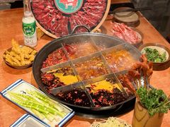 -周小明火锅(黑金冠社区店)