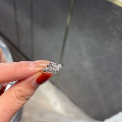 -VE DIAMOND·天然&培育钻石定制
