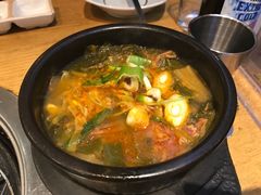 牛肉汤饭-黄金牧场(明洞总店)