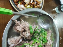 -陈六子全羊馆·烧烤烤羊排(山东理工大店)