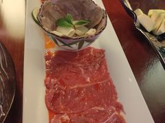 -东西风牛排馆周末烧烤自助(首都机场希尔顿店)