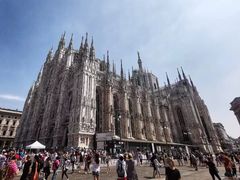 -文艺复兴百货(米兰大教堂广场店)