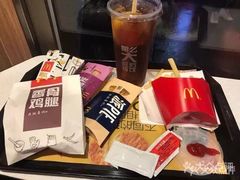 -麦当劳(百联西郊购物中心店)