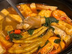 螺蛳鸭脚煲-屋顶花园餐厅(步行街老地王大厦店)