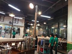 大堂-憨铁匠老火锅(龙岗万科里店)