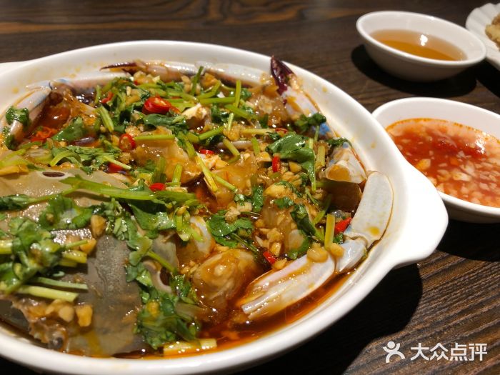 大洋家潮汕特色菜·花胶砂锅粥生腌蟹图片