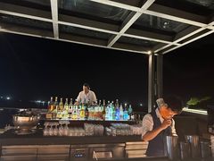 -瑰丽酒店·海吧·天际下午茶·现场DJ·天台酒吧