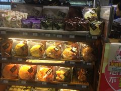 -全家便利店(上海南站站店)