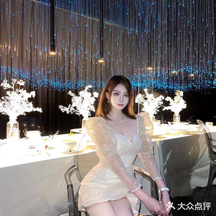 重庆绝美全江景概念餐厅