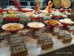 自助取餐区-令氏家外家周礼食府(桥南店)
