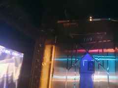 -温莎KTV(珠江路店)