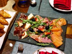 -YUE·6·西式融合餐厅(外滩六号店)