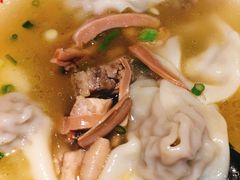 -八二小区抄手(龙湖上城天街店)