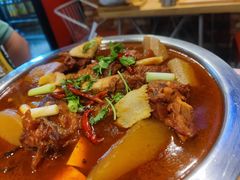 麻辣羊骨锅-街角等你.大连海鲜烧烤.经典铁板海鲜串(西安路店)