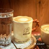 打卡宁静咖啡店