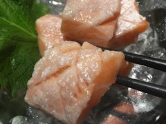 三文鱼腩刺身-万岁寿司(万国店)