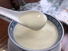 -周大娘牛乳(旧寨古村总店)