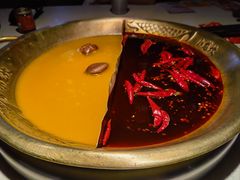 红白鸳鸯锅-小龙坎火锅(全球总店)