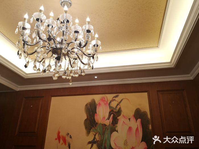 吉祥格桑花开素食餐厅包厢图片