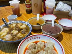 -八二小区抄手(龙湖上城天街店)