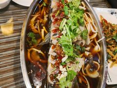 招牌跳水鱼-自游人·美食一楼·地道徽菜(三十年名店)